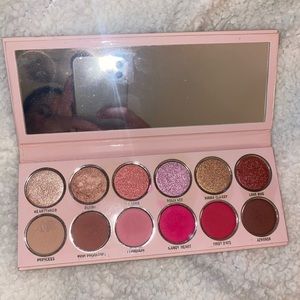 Kylie Cosmetics eyeshadow palette